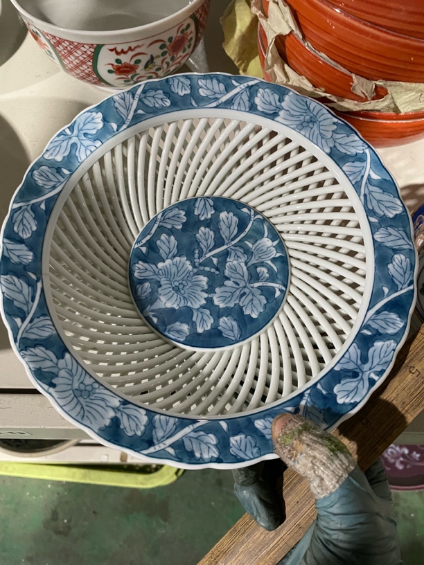 超级精致水果钵，瓷器编织，有纪念款哈所以便宜出