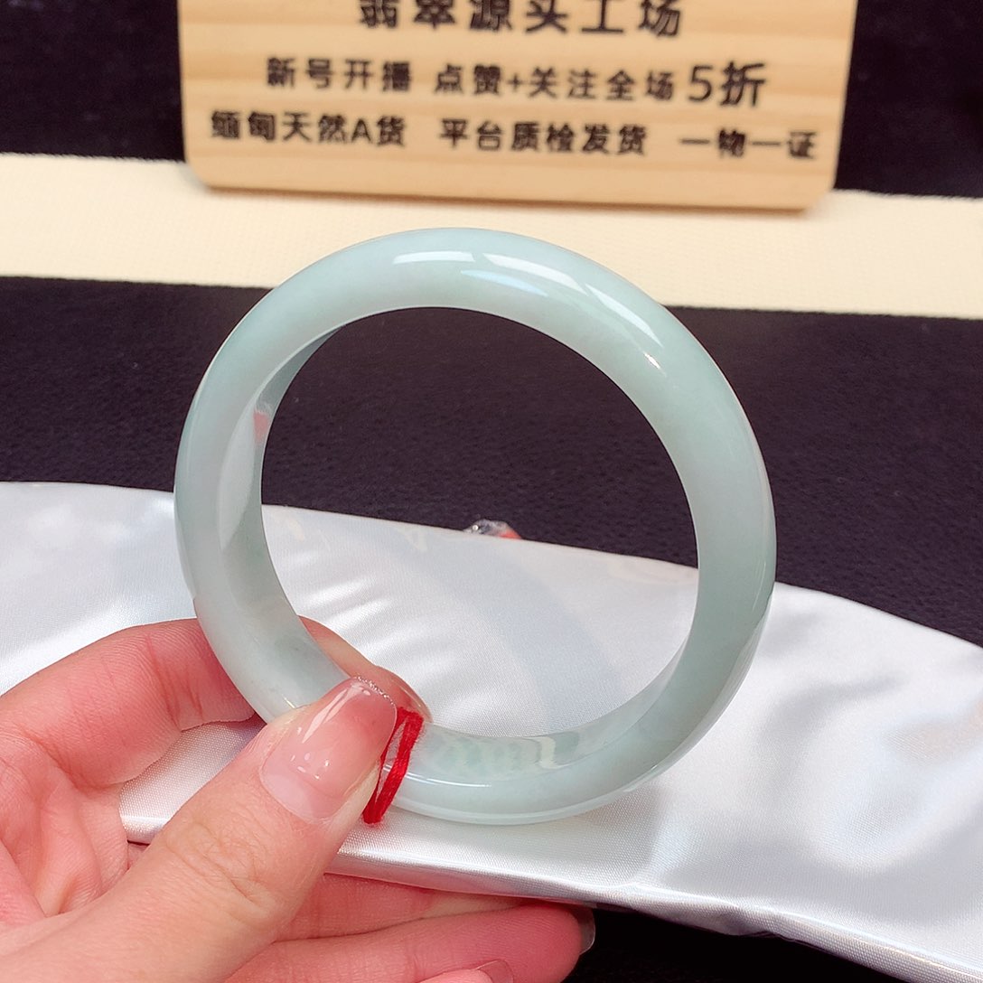 翡翠手镯未镶嵌422号