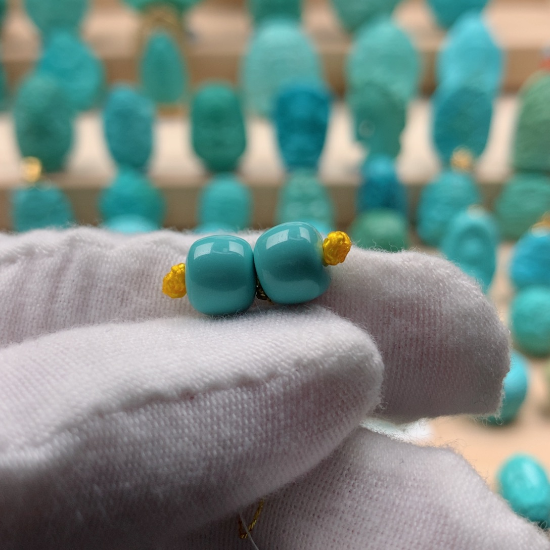 绿松石配饰未镶嵌