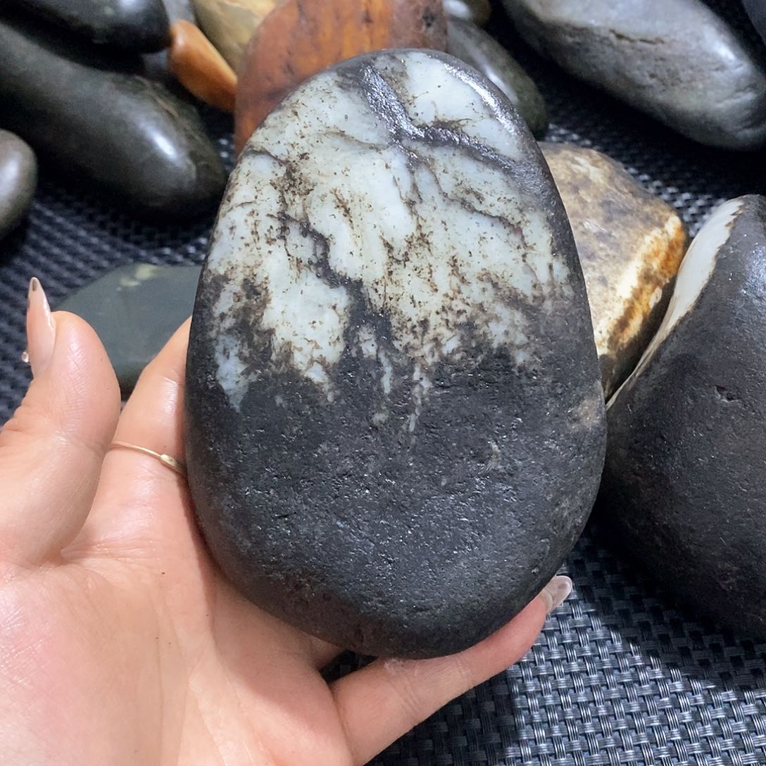 未镶嵌和田玉（糖玉）挂件?****