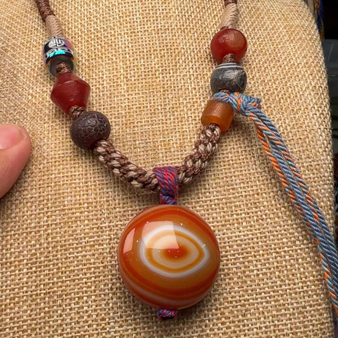 玛瑙/玉髓颈饰未镶嵌