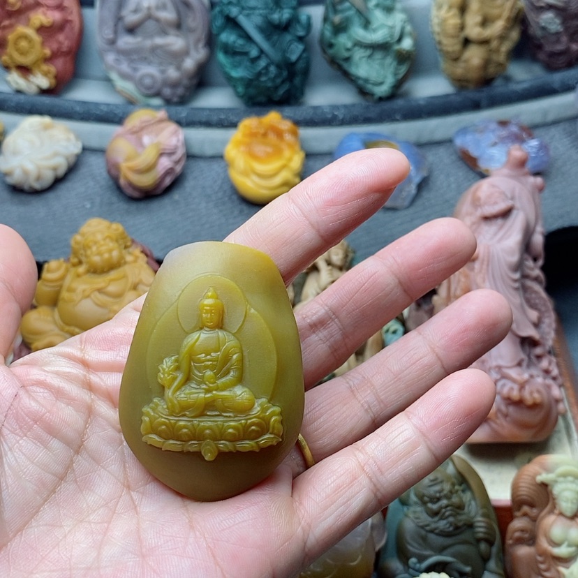 【闪购商品】定制石英质玉吊坠未镶嵌