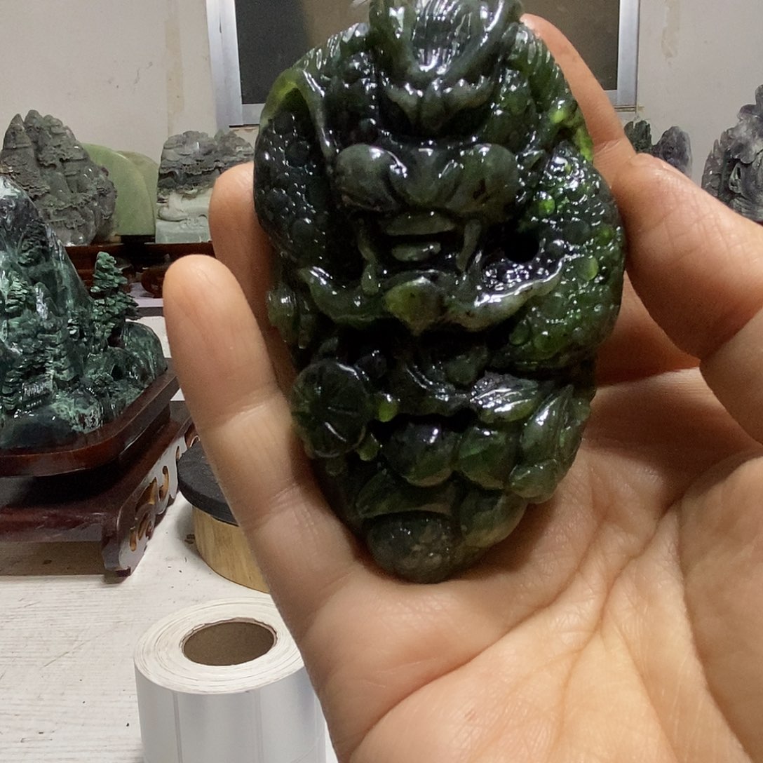玉玉未镶嵌居家办公