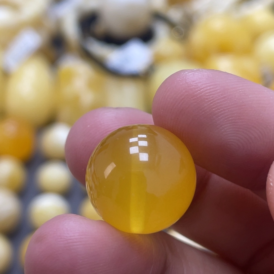 蜜蜡未镶嵌裸石16mm瑕疵福利款焦皮