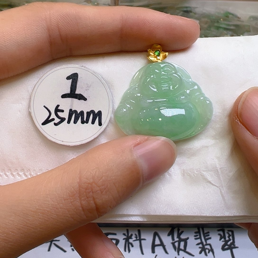 翡翠颈饰18K金镶嵌翡翠