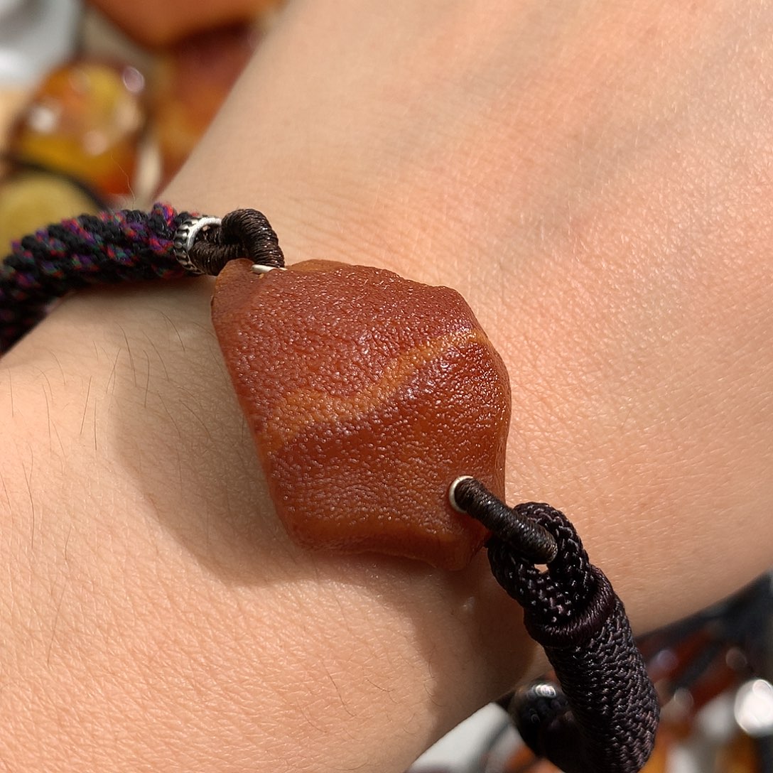 蜜蜡裸石未镶嵌这