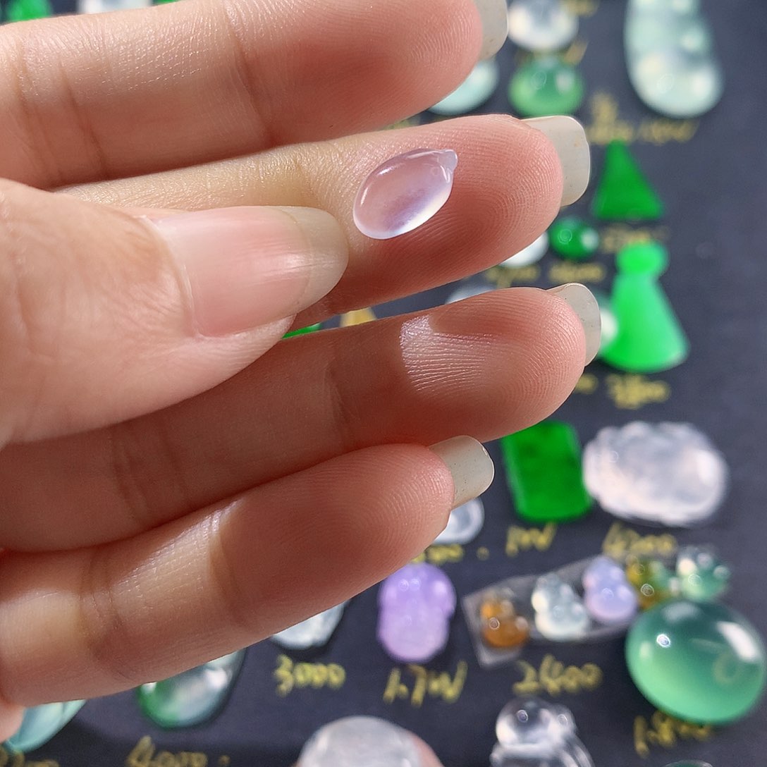 【闪购商品】翡翠颈饰未镶嵌小冰瓜