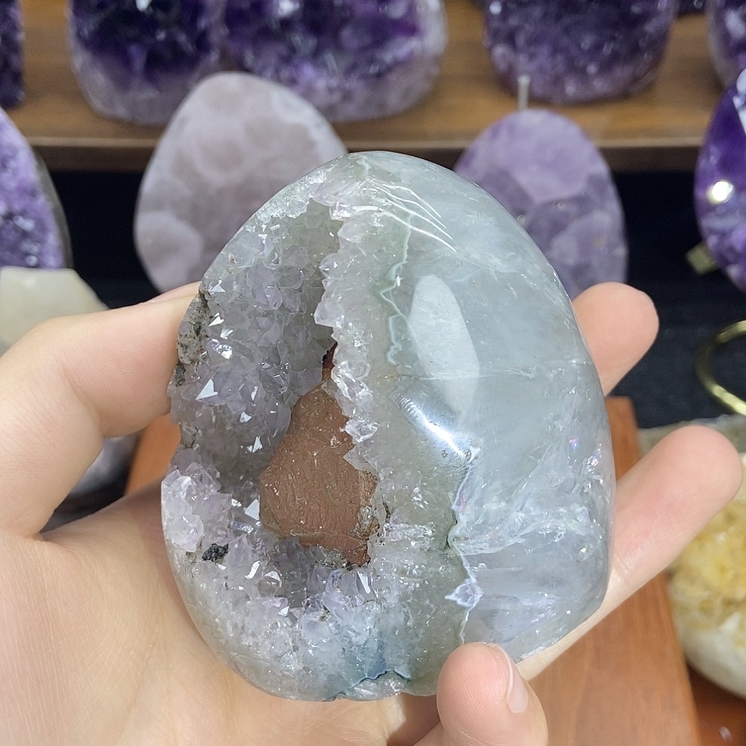 锦***瑞未镶嵌紫晶大型摆件（非配饰）