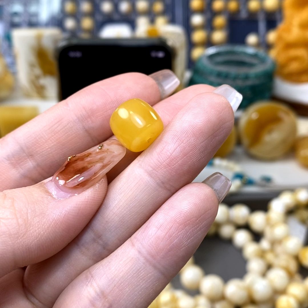 裸石琥珀未镶嵌山**?11老型微瑕