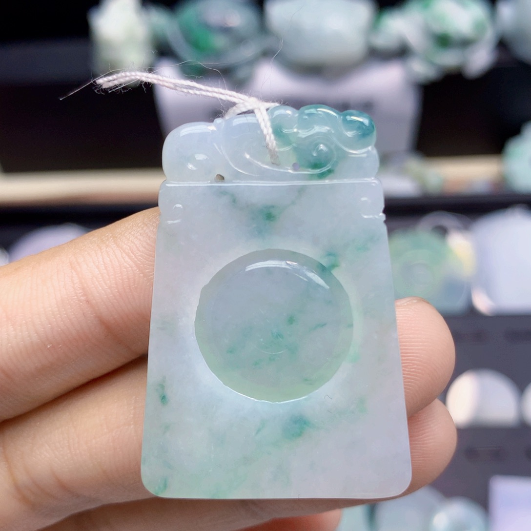 翡翠吊坠(不含链)未镶嵌