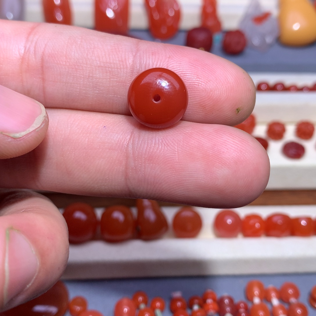 南红玛瑙扣子12.6×7.7未镶嵌是*