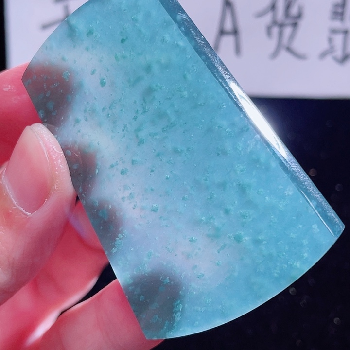 翡翠颈饰未镶嵌999999999