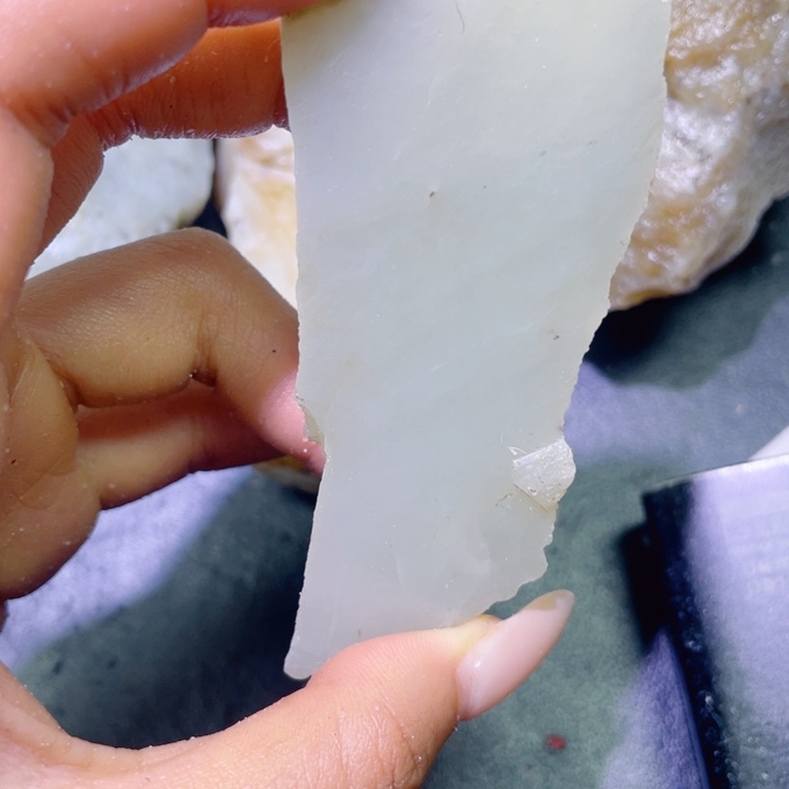 和田玉未镶嵌珠宝半成品