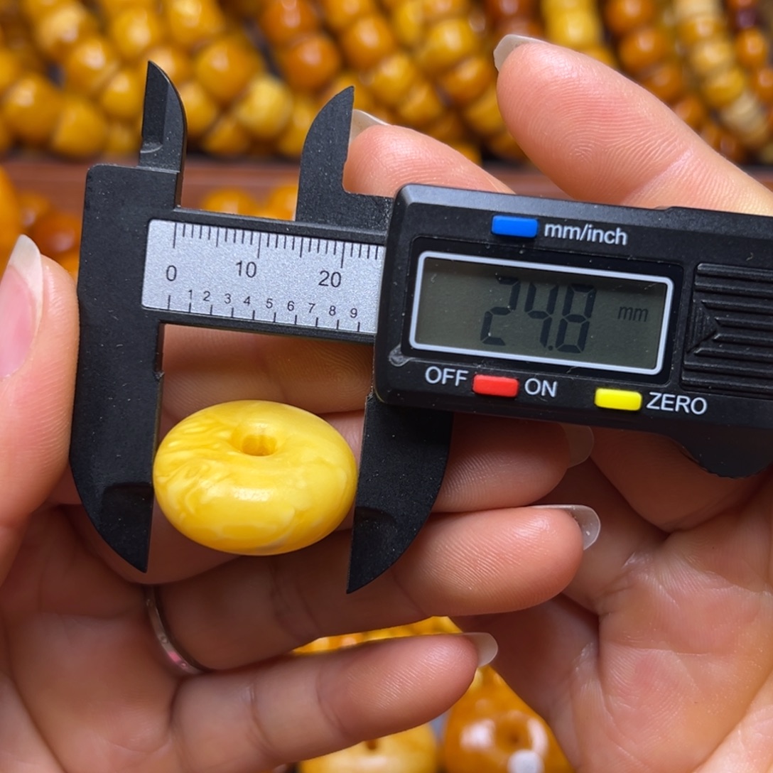 蜜蜡未镶嵌吊坠(不含链)