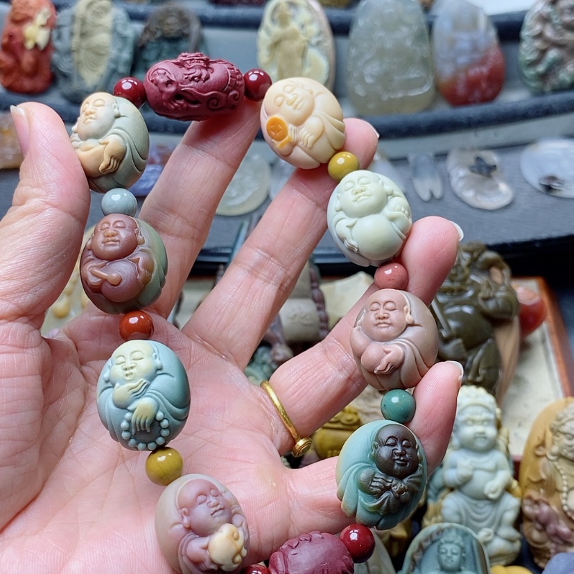 【闪购商品】定制石英质玉吊坠未镶嵌