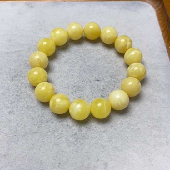 蜜蜡裸石未镶嵌手串