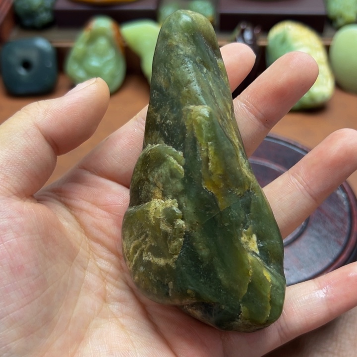 和田玉未镶嵌珠宝奇石