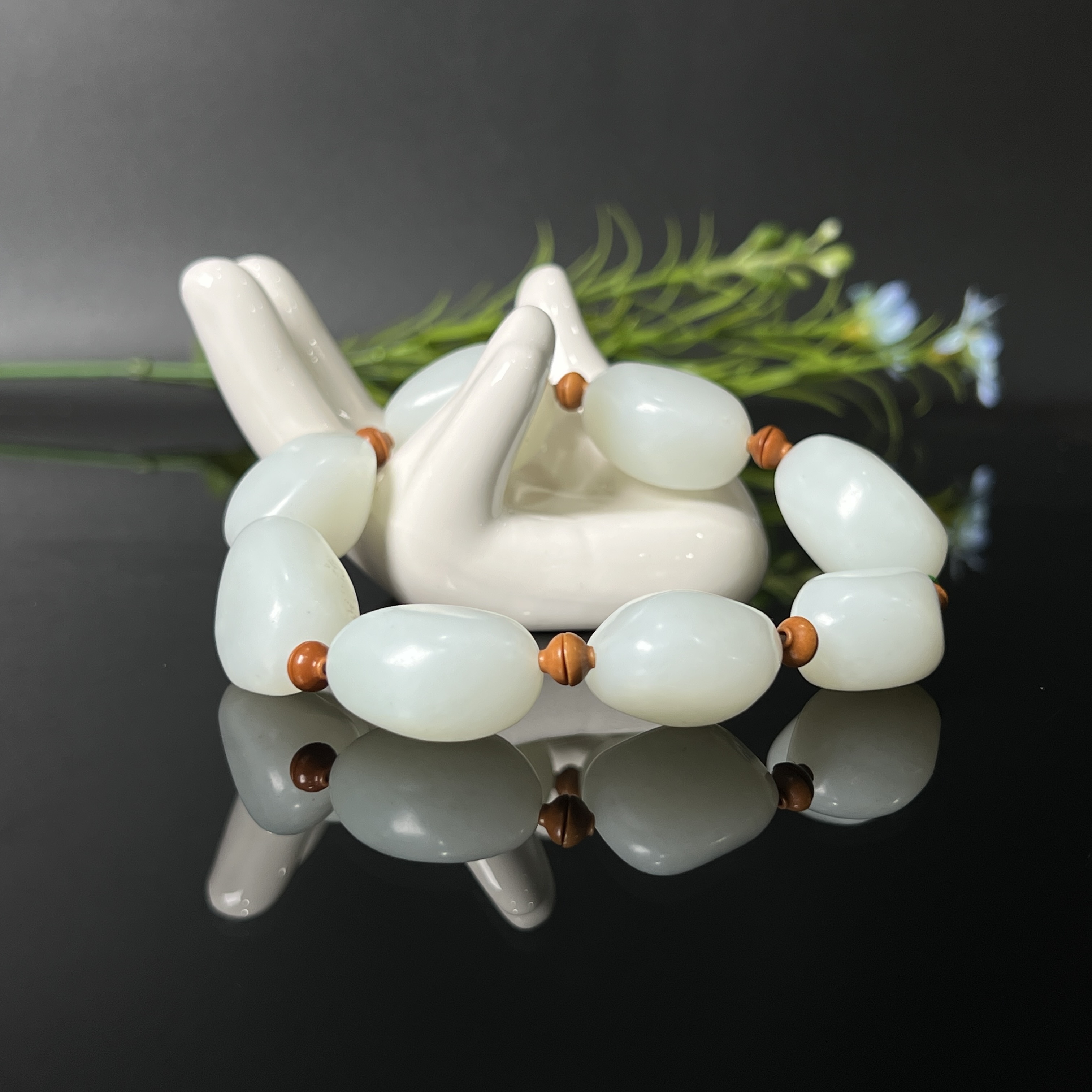 1227GC8835和田玉手串