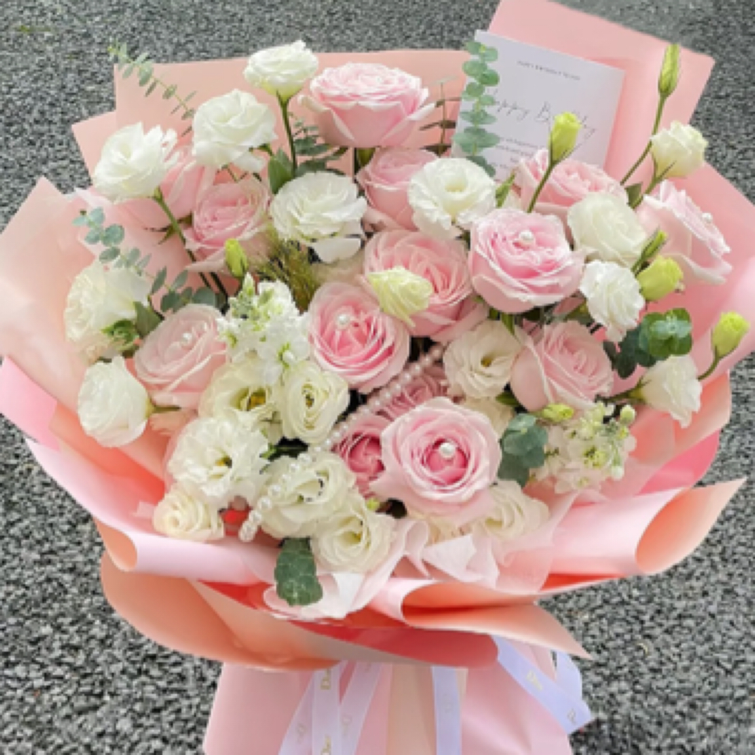 玫瑰15朵粉玫瑰混搭花束