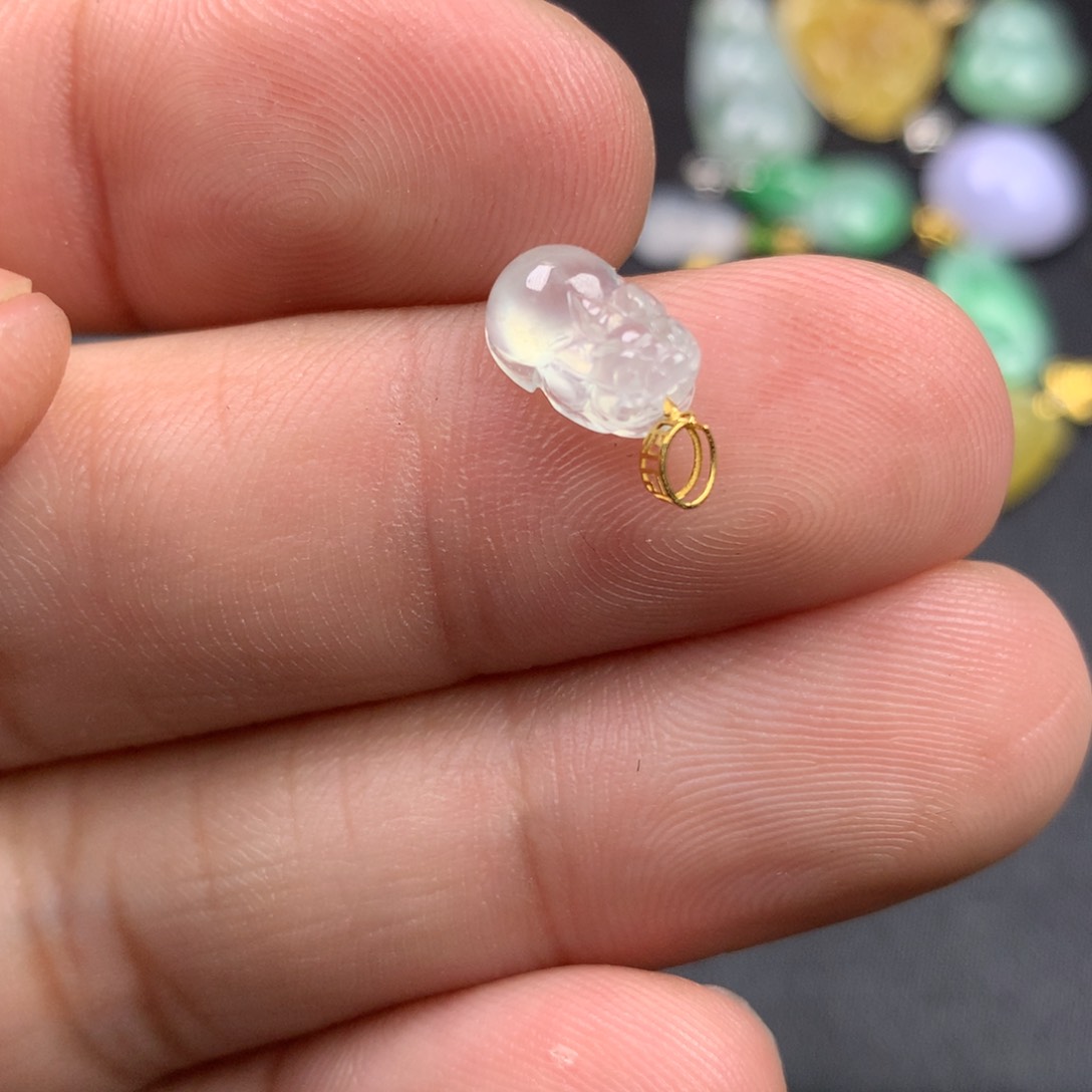 【闪购商品】颈饰18K金镶嵌翡翠翡翠