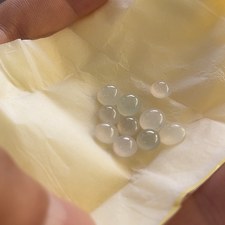 定制翡翠未镶嵌蛋面