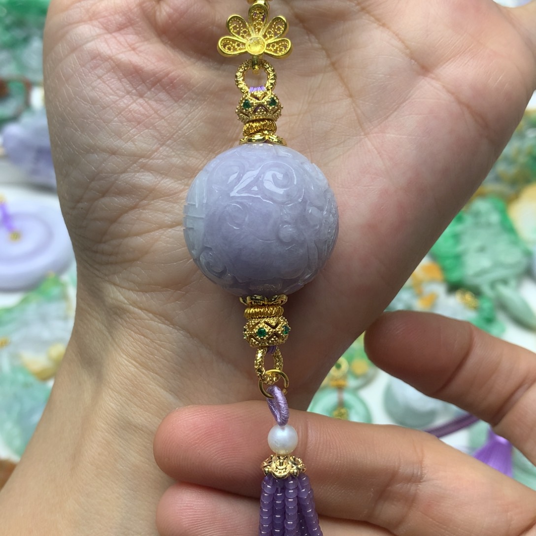 翡翠颈饰未镶嵌翡翠