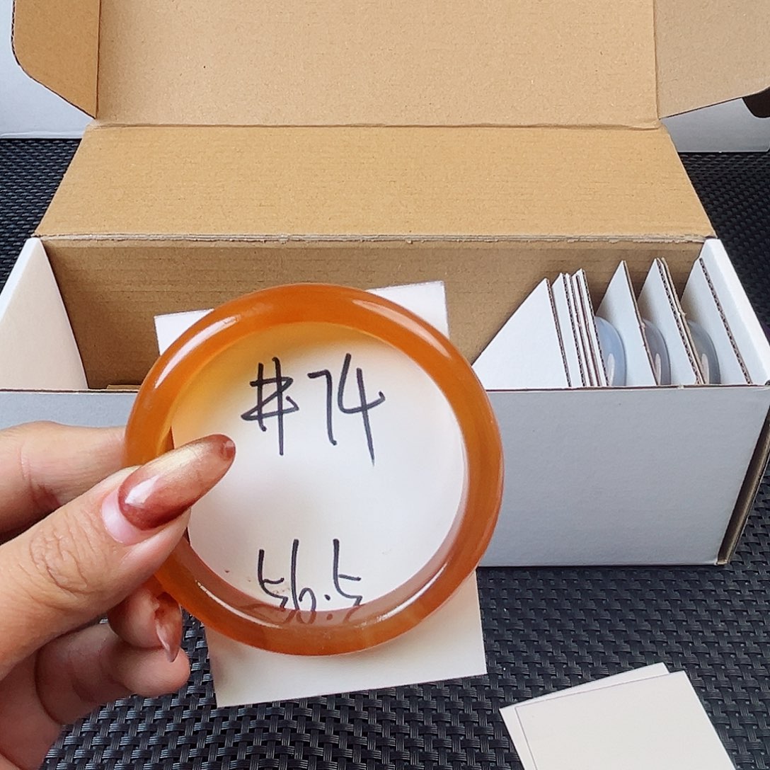 玛瑙/玉髓手镯未镶嵌74