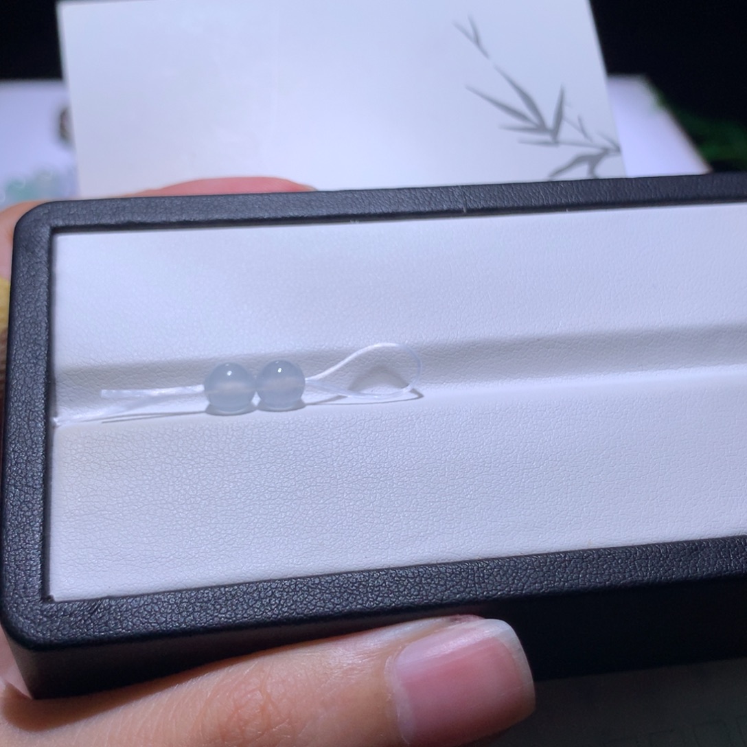 芊***森散珠翡翠白冰2颗卡6.23-6.29