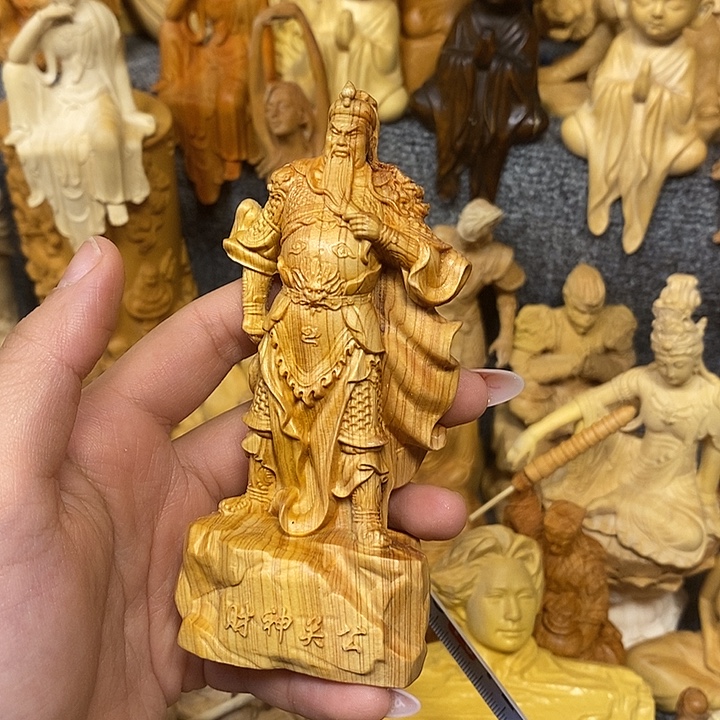 丽****柏木（崖柏）崖柏瑕疵关公