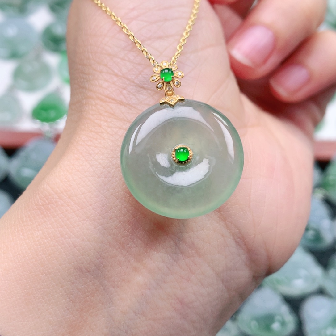 翡翠吊坠(不含链)18K金镶嵌