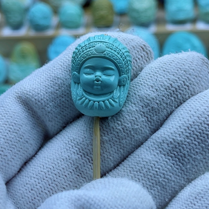 绿松石未镶嵌珠宝奇石