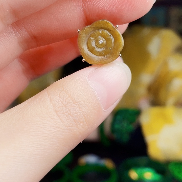 翡翠银S925镶嵌颈饰多样性