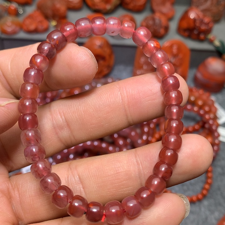 南红玛瑙手串未镶嵌6+m m