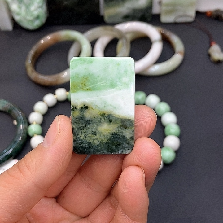 独山玉无事牌未镶嵌