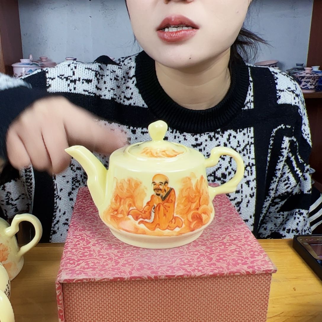 摆件瓷景德镇黄xixi人物壶
