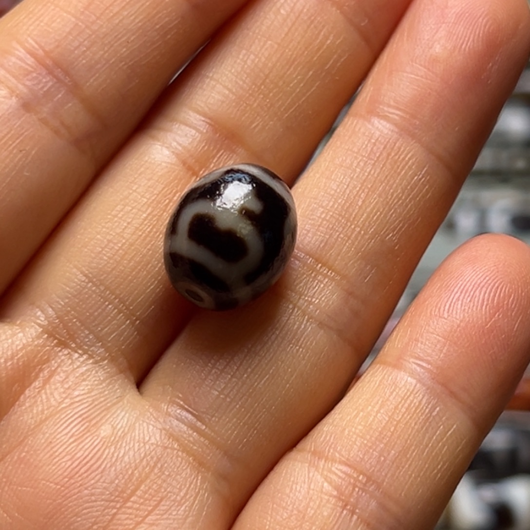 四***盛玛瑙/玉髓未镶嵌颈饰