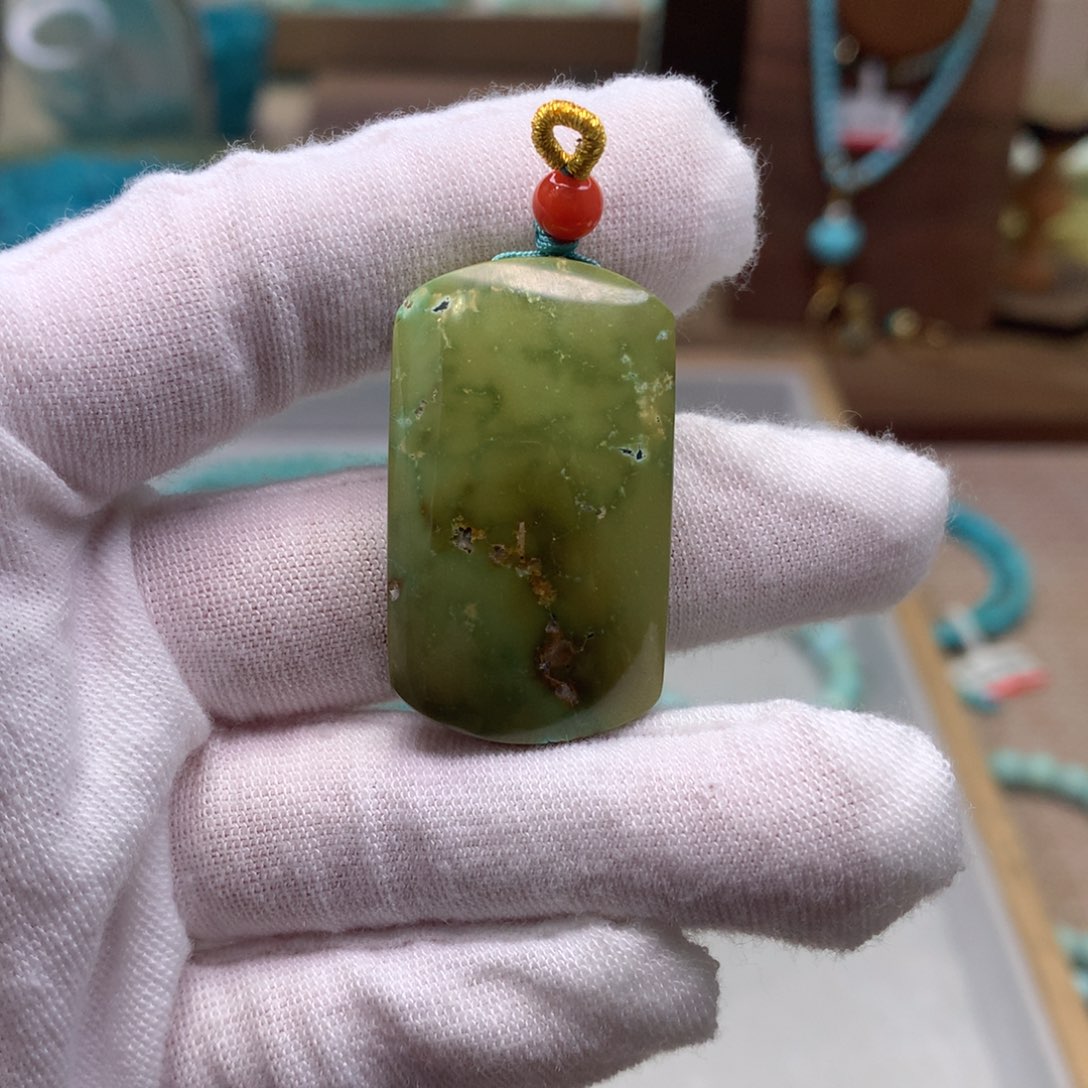 绿松石配饰未镶嵌