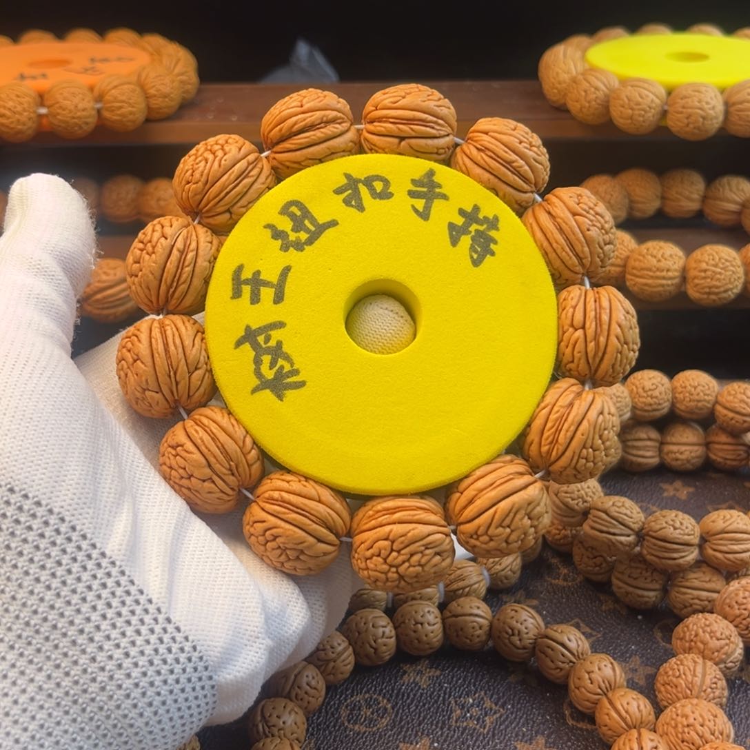 桃核手串巨龙手串