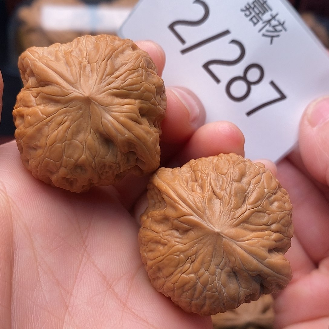 文玩核桃把件38+铁锤