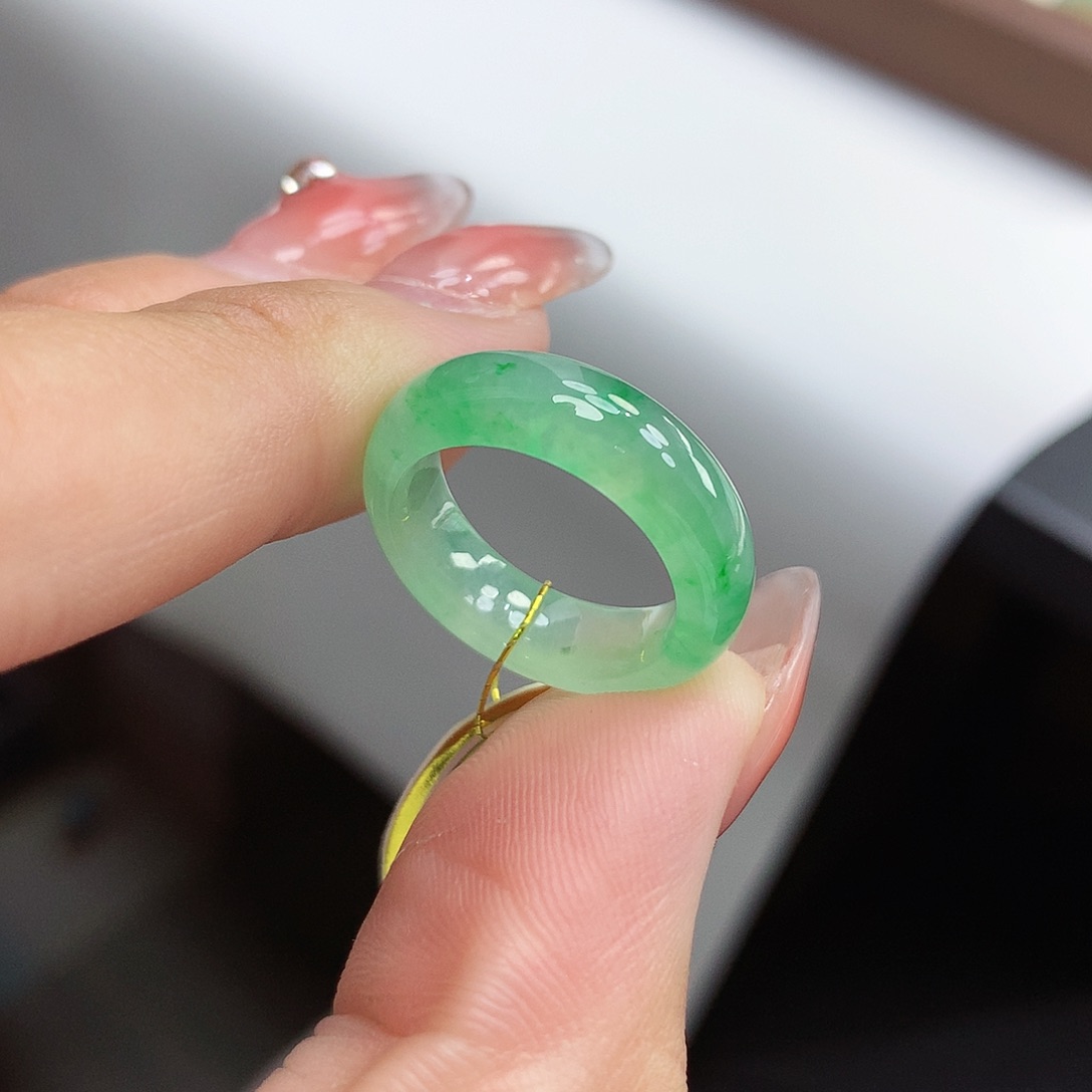 翡翠戒指未镶嵌9.10号