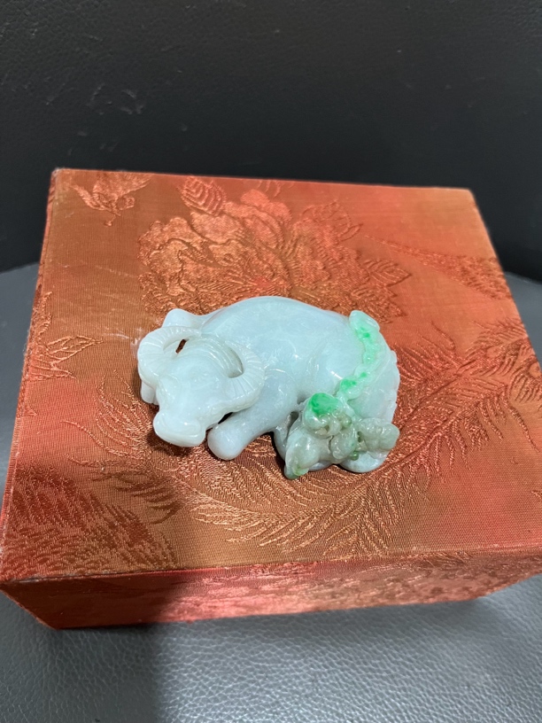 精美翡翠手把件很漂亮