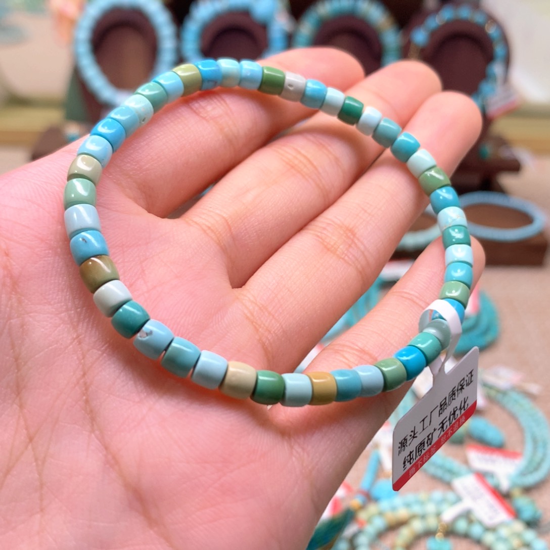 绿松石配饰未镶嵌