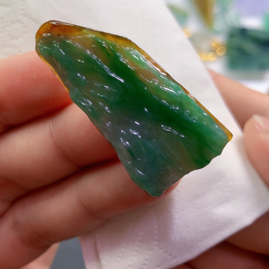 【闪购商品】翡翠吊坠(不含链)未镶嵌