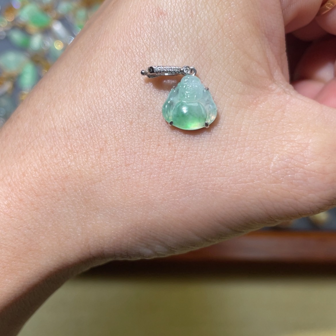 【闪购商品】颈饰18K金镶嵌翡翠翡翠