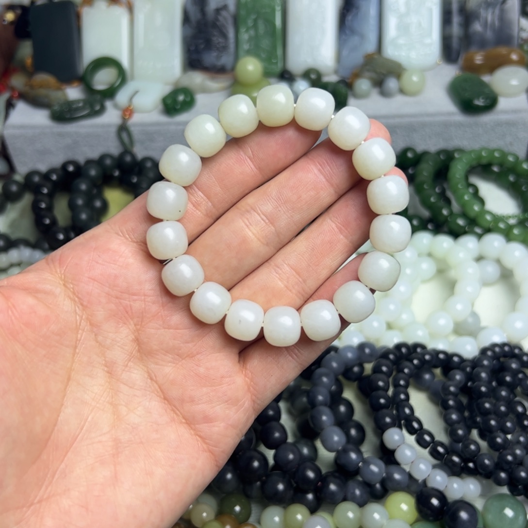 和田玉未镶嵌手链黑山料12老型