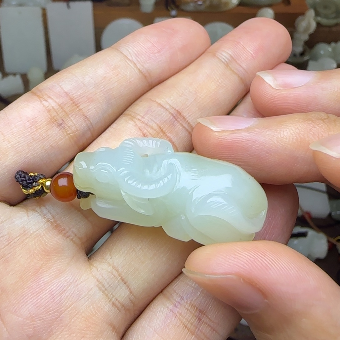 和田玉未镶嵌挂件