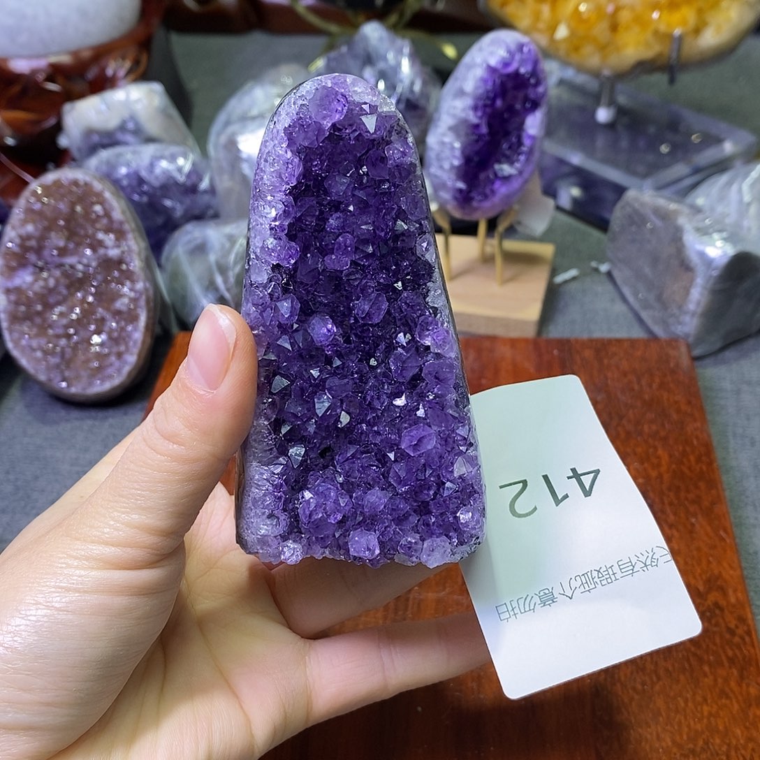 紫晶未镶嵌珠宝半成品