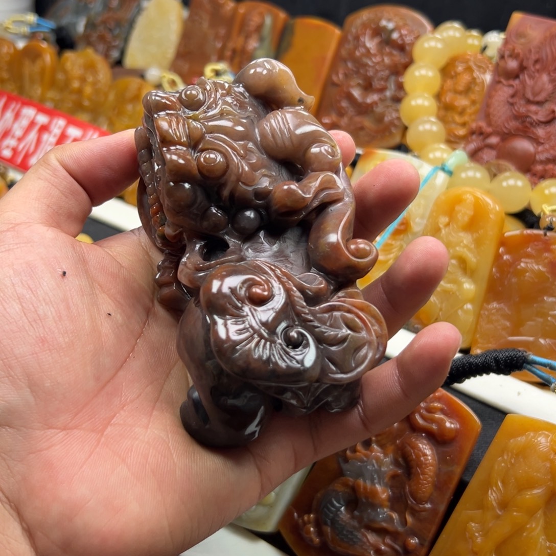 石英质玉（黄龙玉）未镶嵌hly