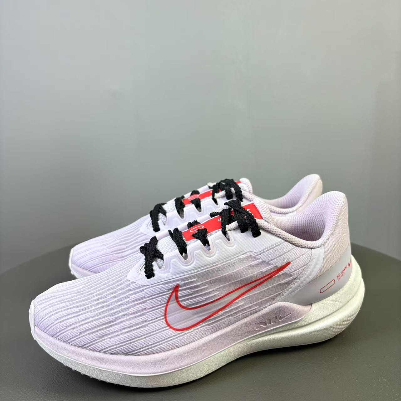 95新 maje 39码 winflo9紫色跑鞋 非原盒