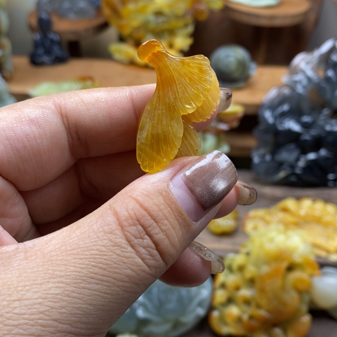 蛇纹石玉未镶嵌吊坠(赠链)